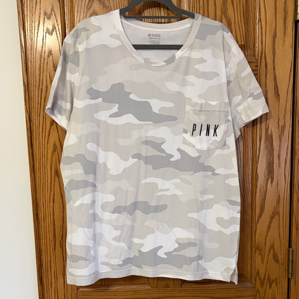 PINK Victoria's Secret women’s Light Grey Camo Pocket Tee